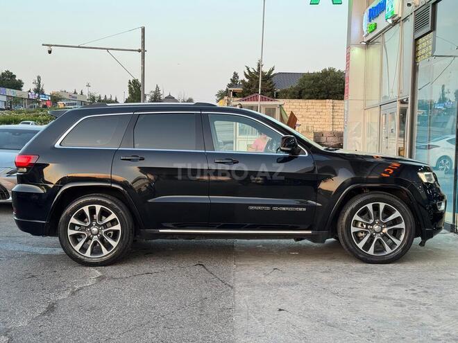 Jeep Grand Cherokee-13