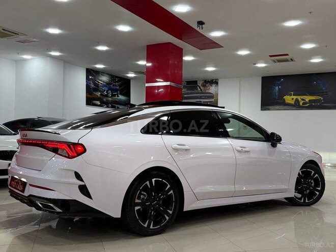 Kia K5-10