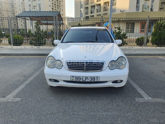 Mercedes C 180 2000, 240,200 km - 2.0 l - Bakı