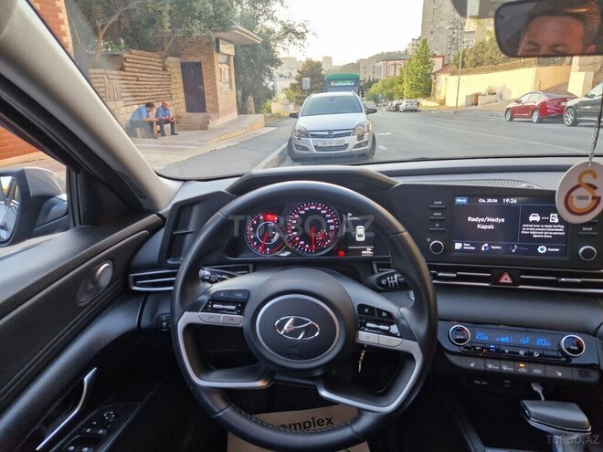 Hyundai Elantra 2021, 84,000 km - 1.6 l - Bakı