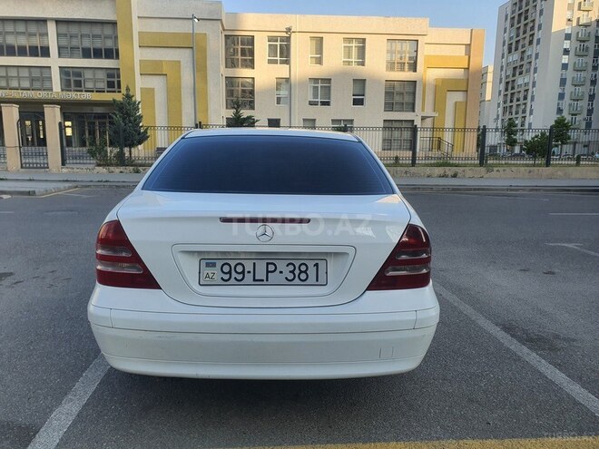 Mercedes C 180 2000, 240,200 km - 2.0 l - Bakı