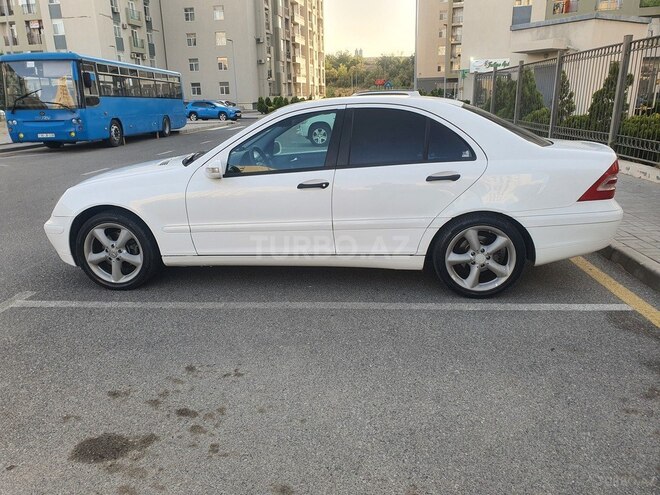 Mercedes C 180 2000, 240,200 km - 2.0 l - Bakı