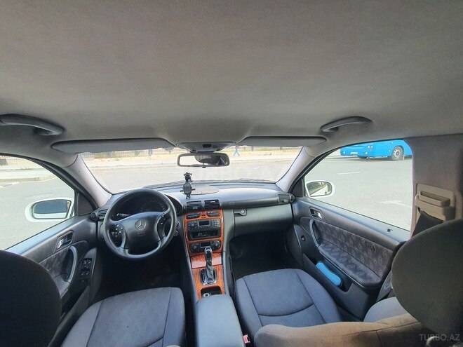 Mercedes C 180 2000, 240,200 km - 2.0 l - Bakı