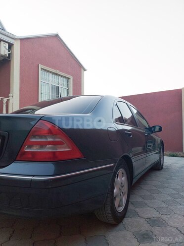 Mercedes C 180 2002, 328,000 km - 1.8 л - Bakı