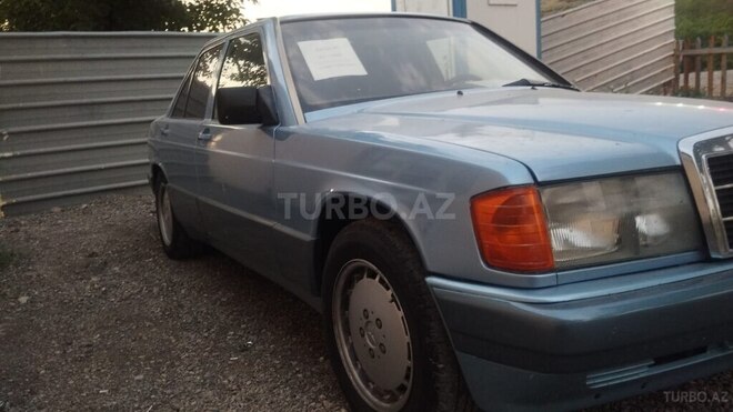 Mercedes 190 1990, 256,000 km - 2.6 l - Laçın