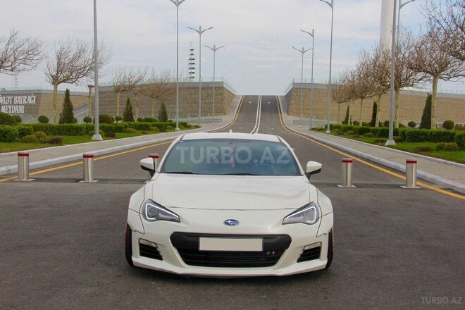 Subaru  2015, 84,000 km - 2.0 l - Bakı