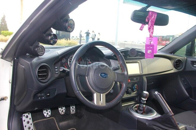 Subaru  2015, 84,000 km - 2.0 l - Bakı