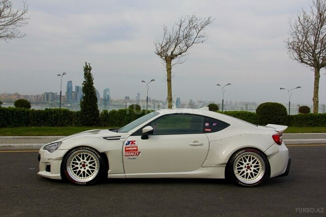 Subaru  2015, 84,000 km - 2.0 l - Bakı