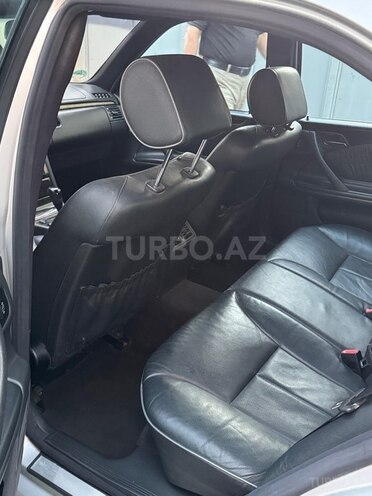 Mercedes E 220 d 2000, 380,000 km - 2.2 l - Bakı
