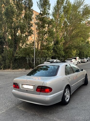 Mercedes E 220 d 2000, 380,000 km - 2.2 l - Bakı