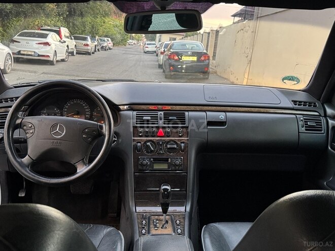 Mercedes E 220 d 2000, 380,000 km - 2.2 l - Bakı