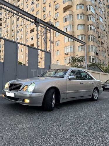 Mercedes E 220 d 2000, 380,000 km - 2.2 l - Bakı