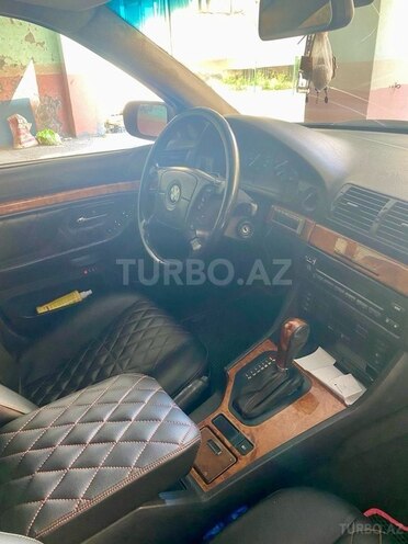 BMW 528 1996, 390,000 km - 2.8 l - Bakı