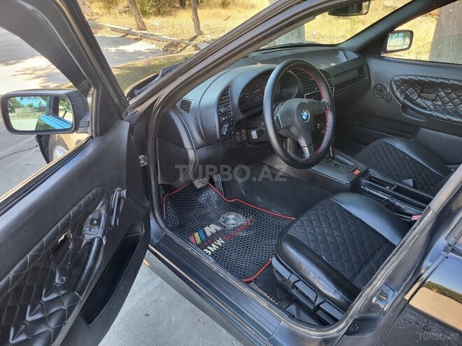 BMW 318 1993, 325,632 km - 1.8 l - Sumqayıt