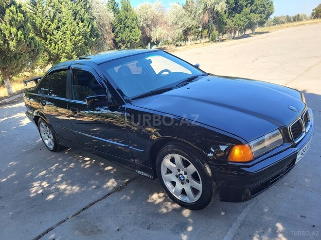 BMW 318 1993, 325,632 km - 1.8 l - Sumqayıt