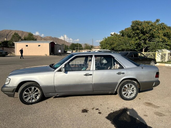 Mercedes E 300 d 1994, 615,738 km - 3.0 l - Naxçıvan