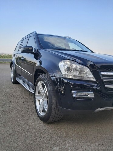 Mercedes GL 550-7