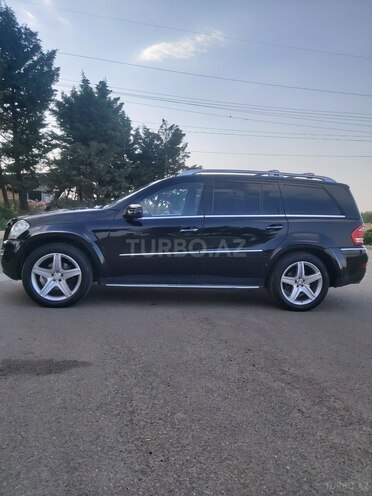 Mercedes GL 550-3