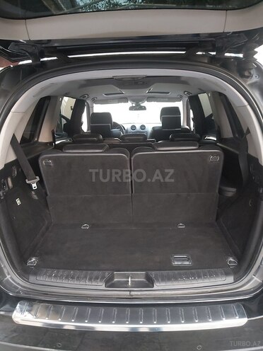 Mercedes GL 550-8