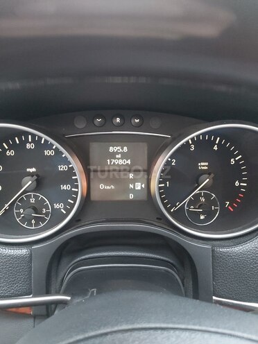 Mercedes GL 550-12