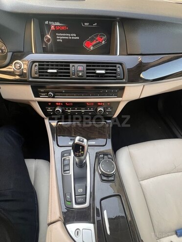 BMW 528 2015, 135,000 km - 2.0 l - Bakı