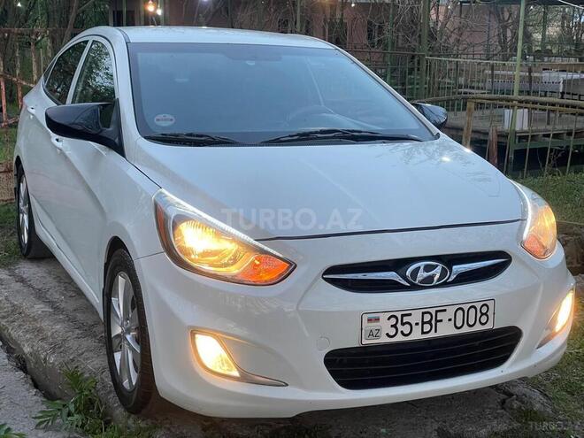 Hyundai Accent 2013, 228,527 km - 1.6 l - Qəbələ