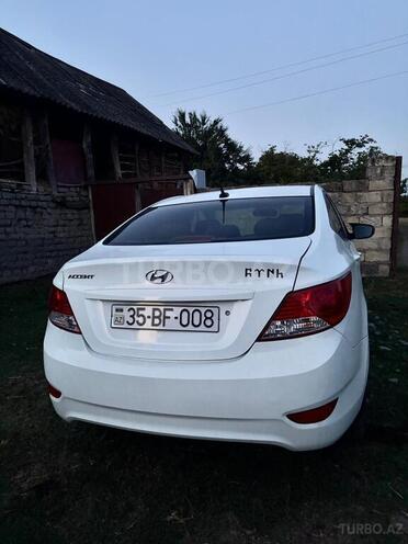 Hyundai Accent 2013, 228,527 km - 1.6 l - Qəbələ