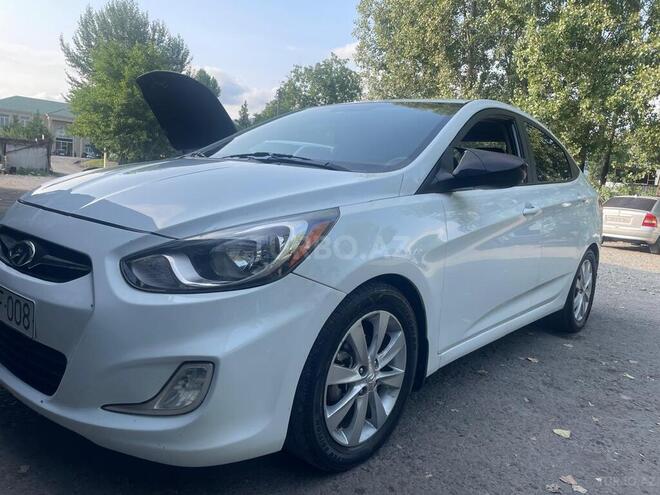 Hyundai Accent 2013, 228,527 km - 1.6 l - Qəbələ