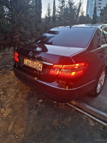 Mercedes E 220 d 2010, 276,000 km - 2.1 l - Bakı