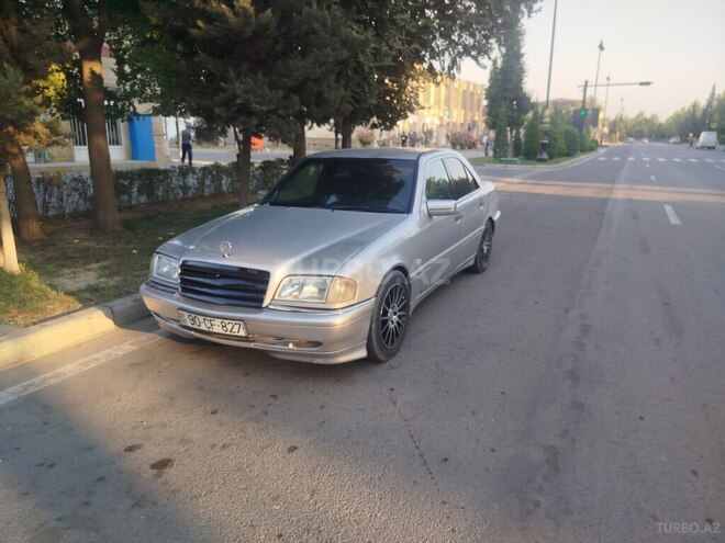 Mercedes C 180 1999, 276,586 km - 1.8 l - Yevlax