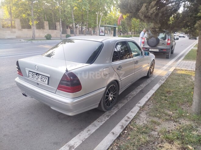 Mercedes C 180 1999, 276,586 km - 1.8 l - Yevlax