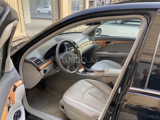 Mercedes E 220 d 2005, 283,000 km - 2.2 л - Bakı