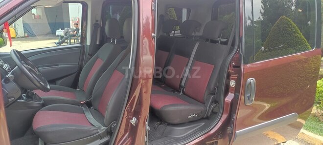 Fiat Doblo 2013, 140,000 km - 1.4 l - Gəncə