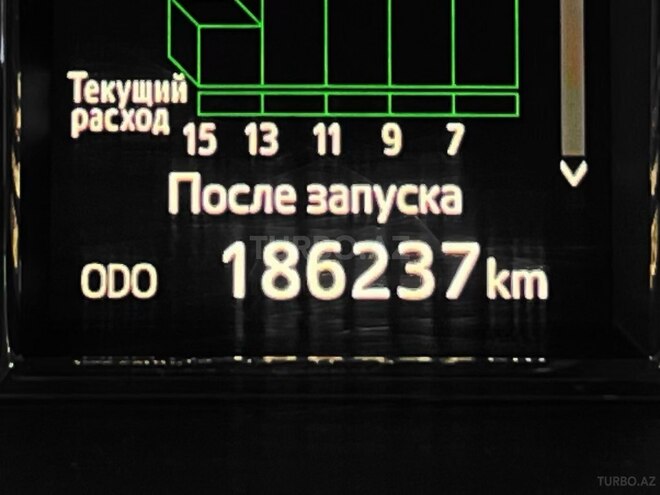 Toyota Camry-18