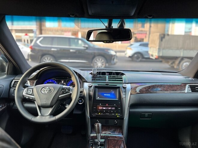 Toyota Camry-11