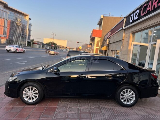 Toyota Camry-3