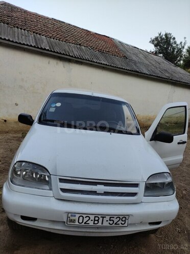 Chevrolet Niva 2004, 280,000 km - 1.7 l - Yardımlı