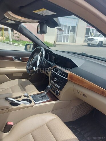 Mercedes C 250 2011, 240,000 km - 1.8 l - Şəmkir