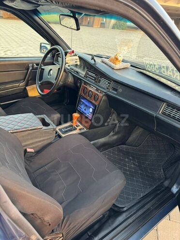 Mercedes 190 1993, 433,817 km - 2.0 л - Bakı