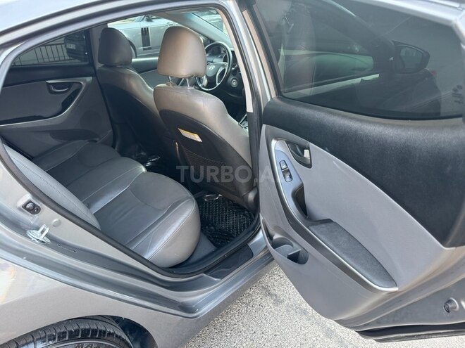 Hyundai Elantra 2013, 176,786 km - 1.8 l - Bakı