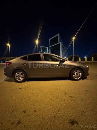 Hyundai Elantra 2019, 199,185 km - 2.0 l - Bakı