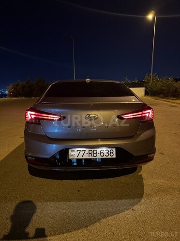 Hyundai Elantra 2019, 199,185 km - 2.0 l - Bakı
