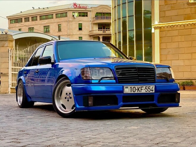 Mercedes E 320 1994, 175,548 km - 3.2 л - Bakı