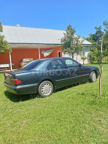 Mercedes C 240 2002, 256,888 km - 2.4 l - Balakən