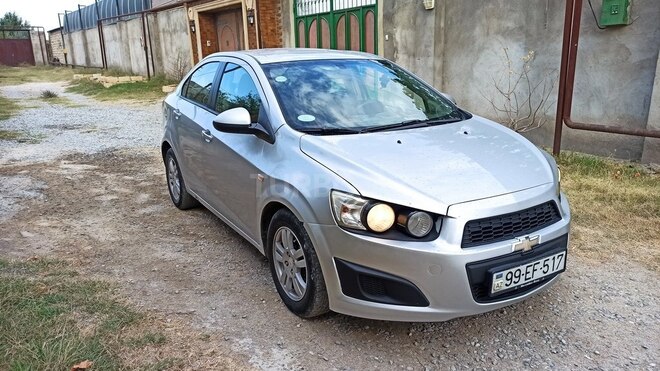 Chevrolet Aveo-4