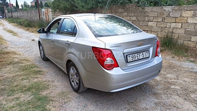Chevrolet Aveo-6