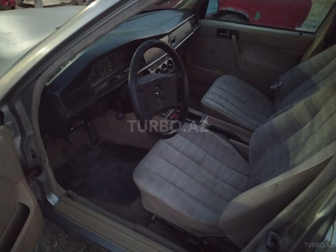 Mercedes 190 1991, 121,111 km - 2.0 l - Zərdab