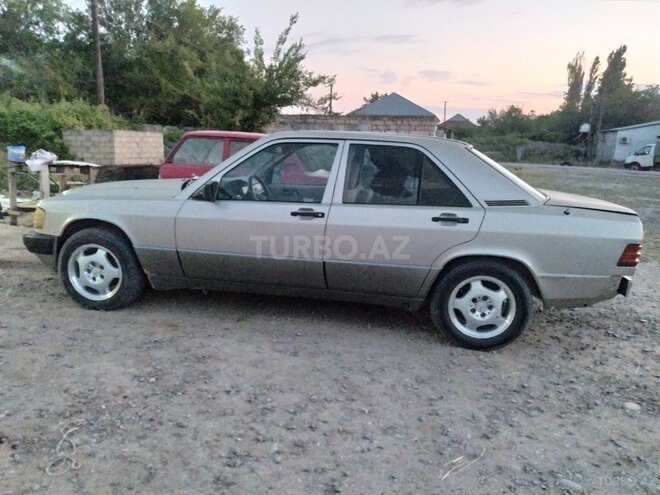 Mercedes 190 1991, 121,111 km - 2.0 l - Zərdab