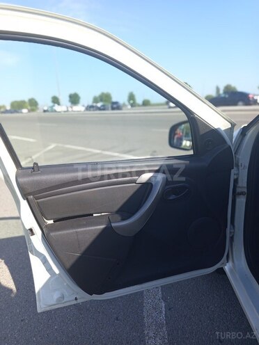 Renault Logan 2012, 250,000 km - 1.6 l - Bakı