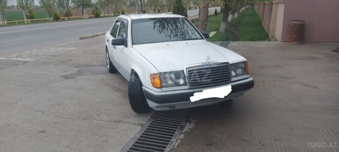 Mercedes E 250 1991, 529,883 km - 2.5 л - Naxçıvan